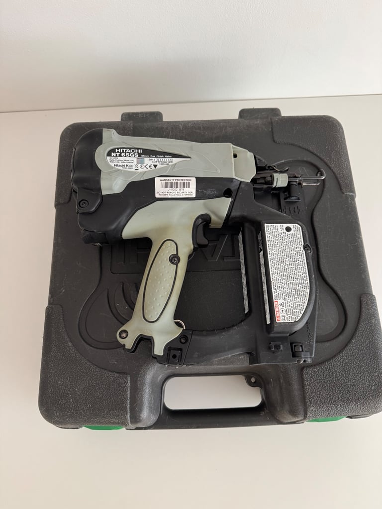 Refurbed Serviced Hitachi Koki NT65GS 2nd Fix Nail Gun Gas Finishing Straight Nailer