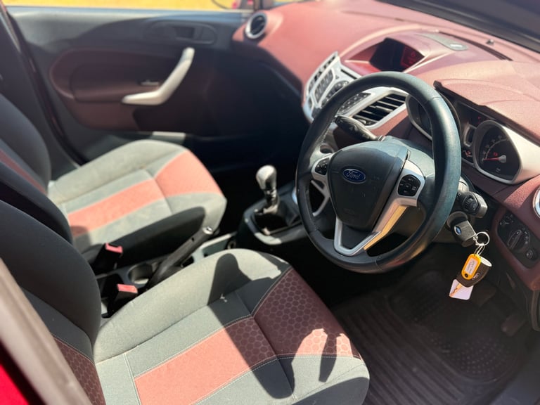 2009 FORD FIESTA TITANIUM - LONG MOT