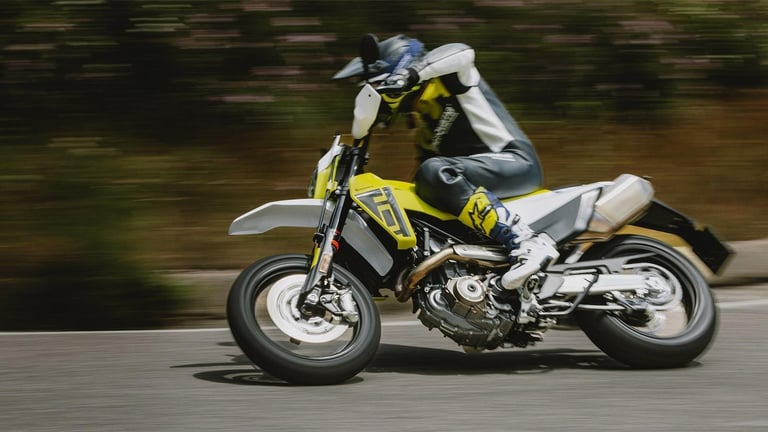 2026 HUSQVARNA 701 SUPER MOTO SM