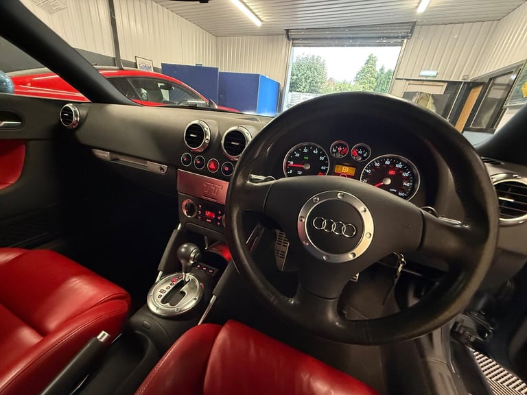 2005 Audi TT 3.2 V6 DSG quattro 2dr COUPE Petrol Automatic