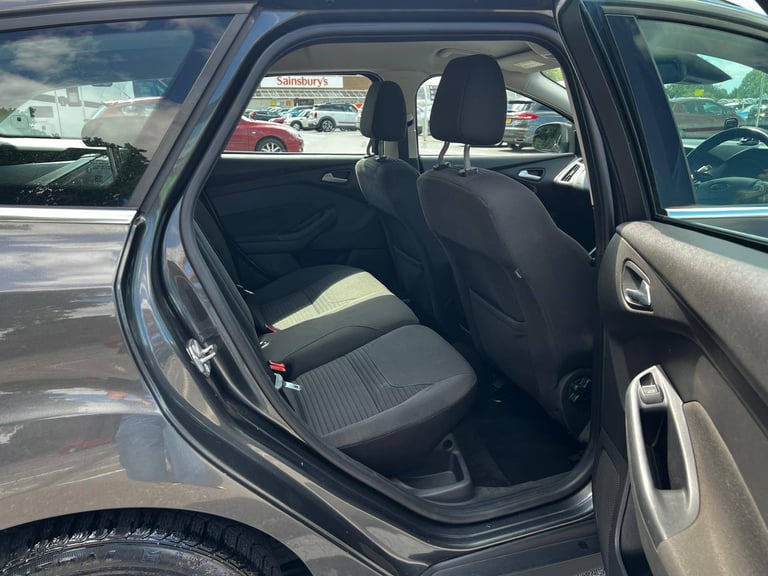 Ford, FOCUS, 2016, Automatic, 999 (cc), 5 doors