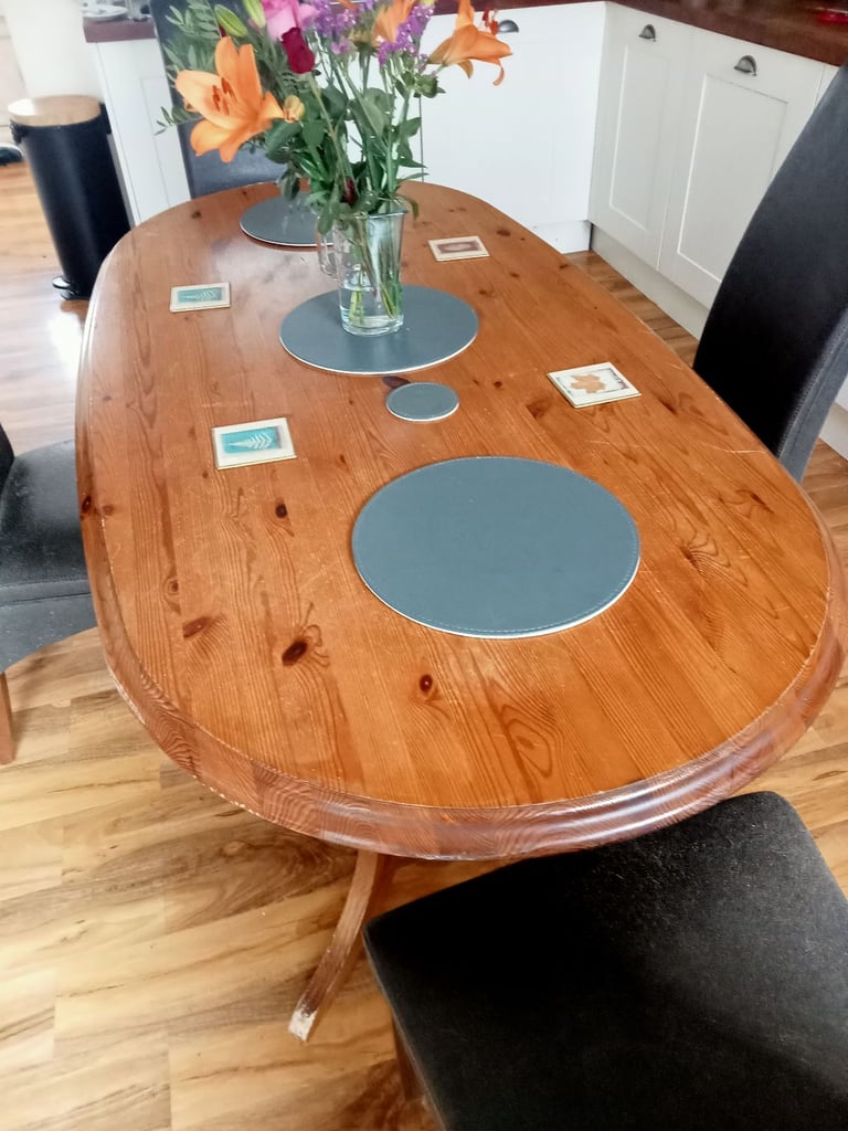 Pine dining table 