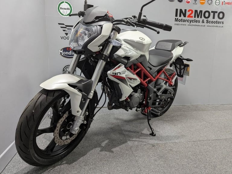 2025 (75) Benelli BN125 in White