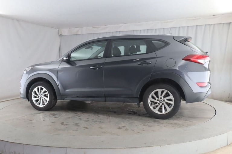 2018 18 HYUNDAI TUCSON 1.6 GDI BLUE DRIVE SE NAV SUV 5DR PETROL MANUAL EURO 6 (S