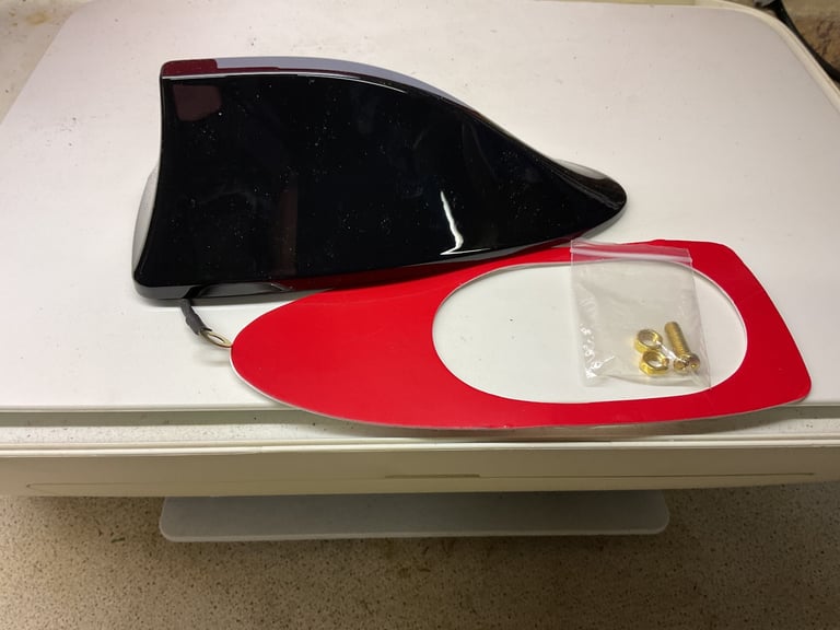 Car Ariel shark fin in black 