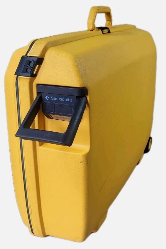 Samsonite Oyster 29” Hard Shell Suitcases