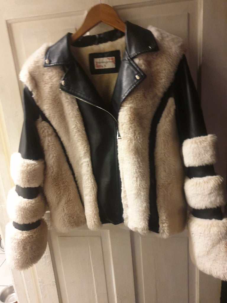 image for Winter coat,really warm with zip fastening