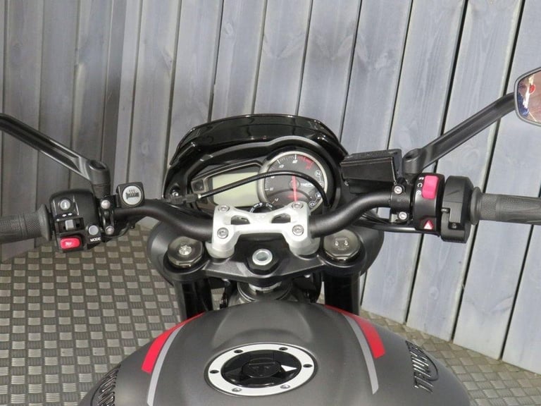 2021 21 TRIUMPH STREET TRIPLE 765 R