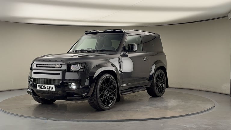 2025 Land Rover Defender 3.0 D250 X-Dynamic SE 90 3dr Auto ESTATE DIESEL Automatic