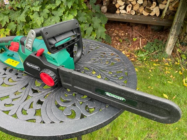 Qualcast 2000W YT4353-02 electric chainsaw