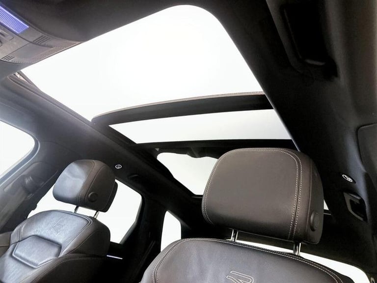 2021 Volkswagen Touareg 3.0 TSI V6 Black Edition Tiptronic 4Motion Euro 6 (s/s) 5dr Automatic SUV...