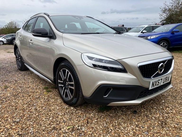2017 Volvo V40 T3 [152] Cross Country Nav Plus 5dr HATCHBACK PETROL Manual