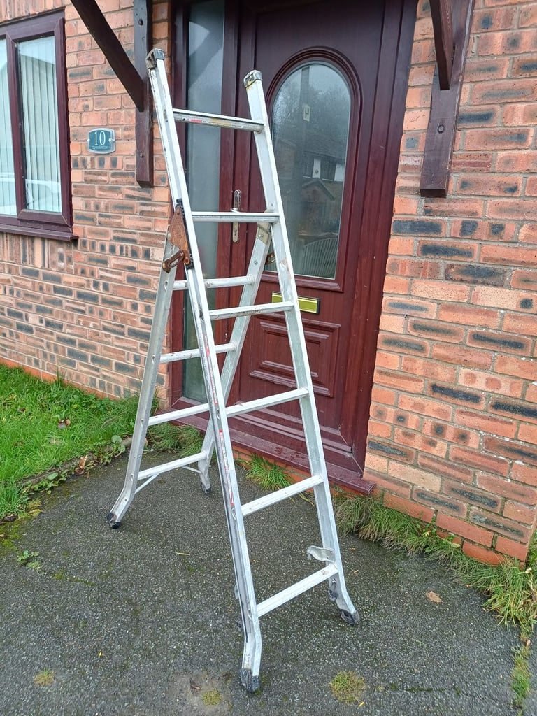 ABRU 3 WAY ALUMINIUM STEP LADDER £30 NO OFFERS DARWEN BB3 0DU 