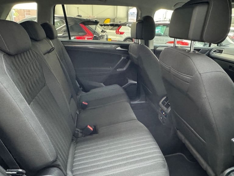 2022 Volkswagen Tiguan Allspace 1.5 TSI Life SUV 5dr Petrol DSG Euro 6 (s/s) (150 ps) ESTATE Petr...