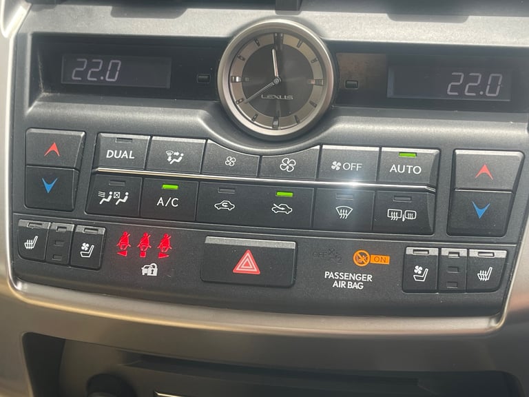 2017 Lexus NX 2.5 300h Premier SUV 5dr Petrol Hybrid E-CVT 4WD Euro 6 (s/s)