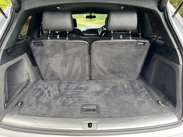 AUDI Q7 3.0 TDI QUATTRO S-LINE 7 SEATER~8 SPEED AUTOMATIC~LOW MILES