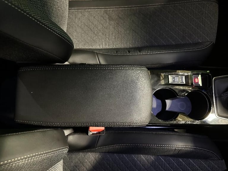 2025 Peugeot 2008 1.2 Puretech Allure Suv 5dr Petrol Manual Euro 6 (s/s) (130 Ps) HATCHBACK Petro...