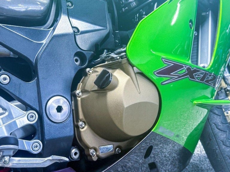 2000 W KAWASAKI ZX-12R NINJA 1199CC - 4820 MILES - ONE OWNER - COLLECTOR BIKE