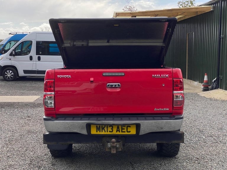 2013 Toyota Hilux Invincible D/Cab Pick Up 3.0 D-4D 4WD 171 PICK UP DIESEL Manual