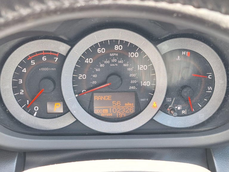 TOYOTA RAV4 2.2 D-CAT SR 2012