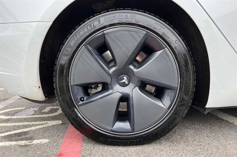 2021 Tesla Model 3 Standard Plus 4dr Auto SALOON ELECTRIC Automatic