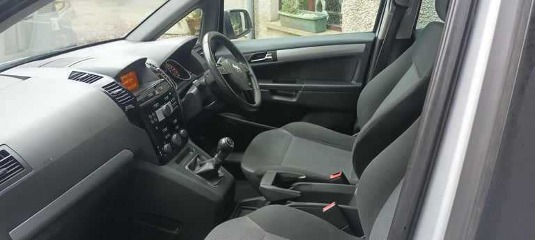 Vauxhall, ZAFIRA, MPV, 2011, Manual, 1598 (cc), 5 doors