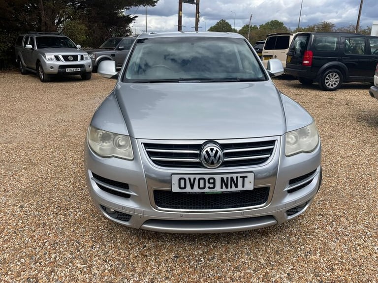 2009 Volkswagen Touareg 2.5 Touareg Altitude TDI E4 AUTO 5dr SUV Diesel Automatic