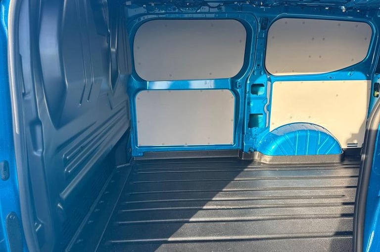 2024 Ford E-Transit 320 Limited AUTO L1 SWB RWD 100kW 65kWh Low Roof, DEMO, 17inch CARBONISED A P...