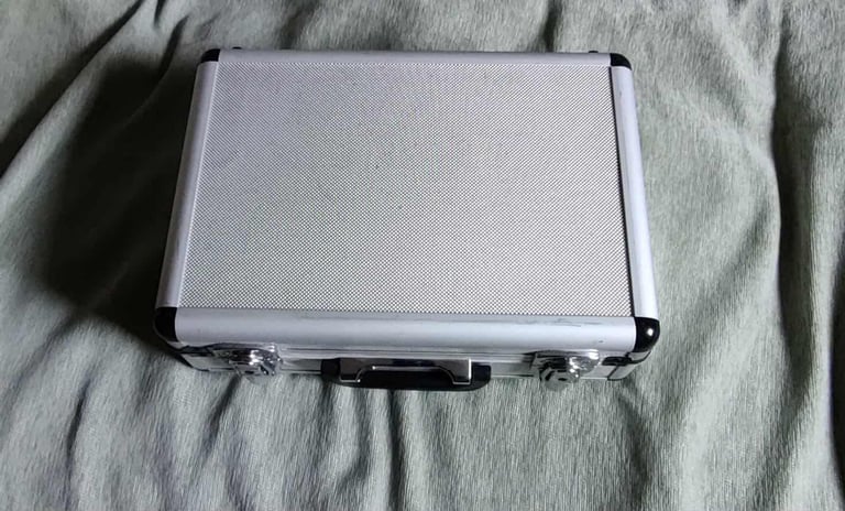 Condenser Microphone – sE Electronics SE2000 – £60 (Used, Fully Functional)