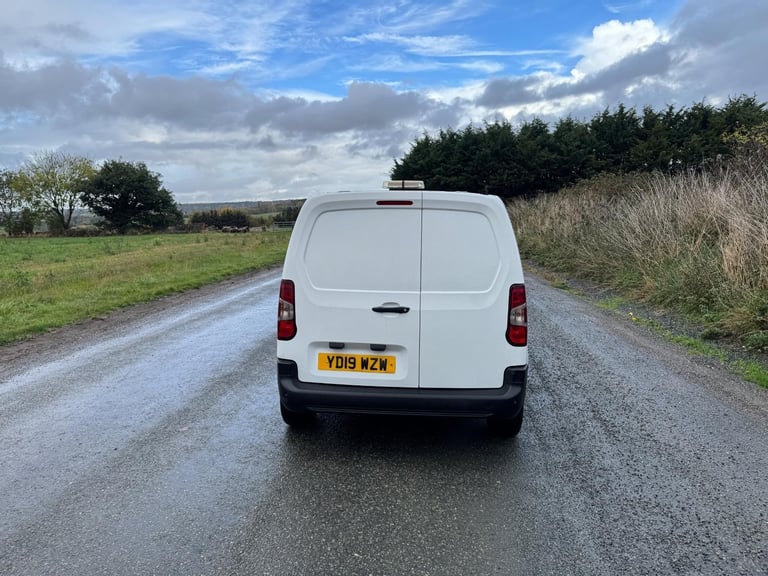 Citroen Berlingo 1.6 BlueHDi 1000 Enterprise M Panel Van 5dr Diesel M... 2019/19