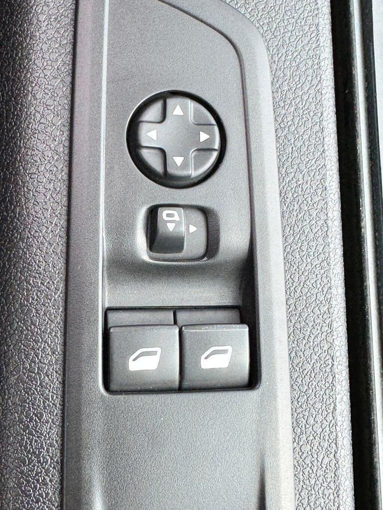 2019 Peugeot Traveller 2.0 BlueHDi Allure Standard MPV 5dr Diesel EAT8 MWB Euro 6 (s/s) (180 ps) ...