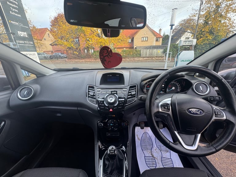 2017 Ford Fiesta 1.0 EcoBoost Titanium 5dr HATCHBACK Petrol Manual