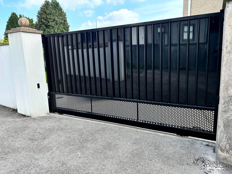 Driveway sliding steel gates