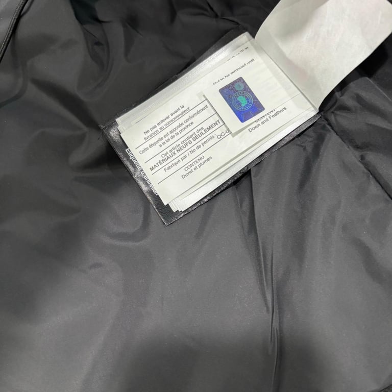 Men’s Canada Goose Langford Parka with fur black size Medium 