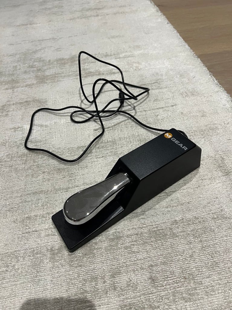 M-Audio SP-2 Universal Sustain Pedal – Piano-Style Action
