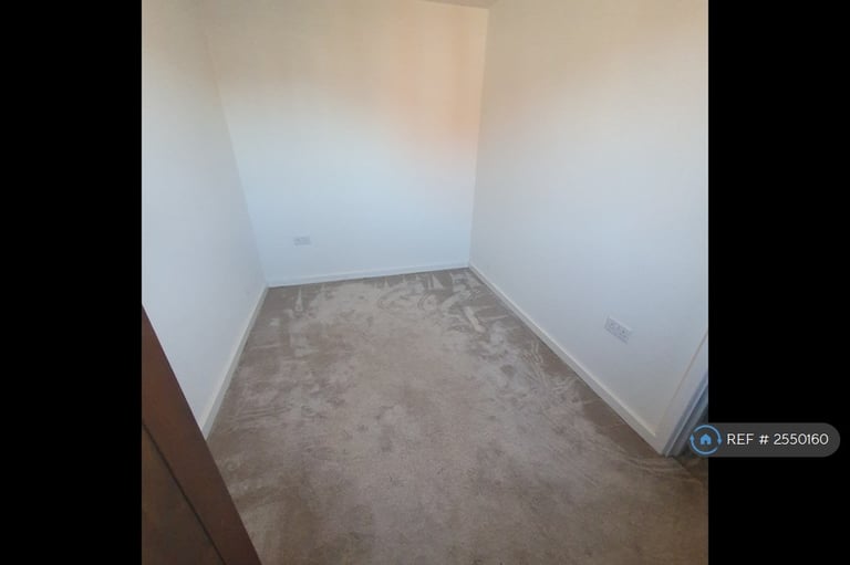 3 bedroom house in Featherstone Crescent, Heald Green, Cheadle, SK8 (3 bed) (#2550160)