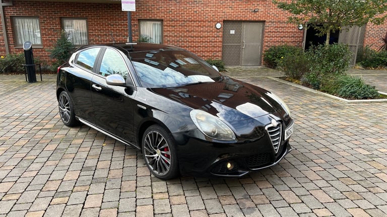 Alfa Romeo, 1.4L Sportiva Turbo Petrol GIULIETTA, Hatchback, 2012, Manual, 1368 (cc), 5 doors