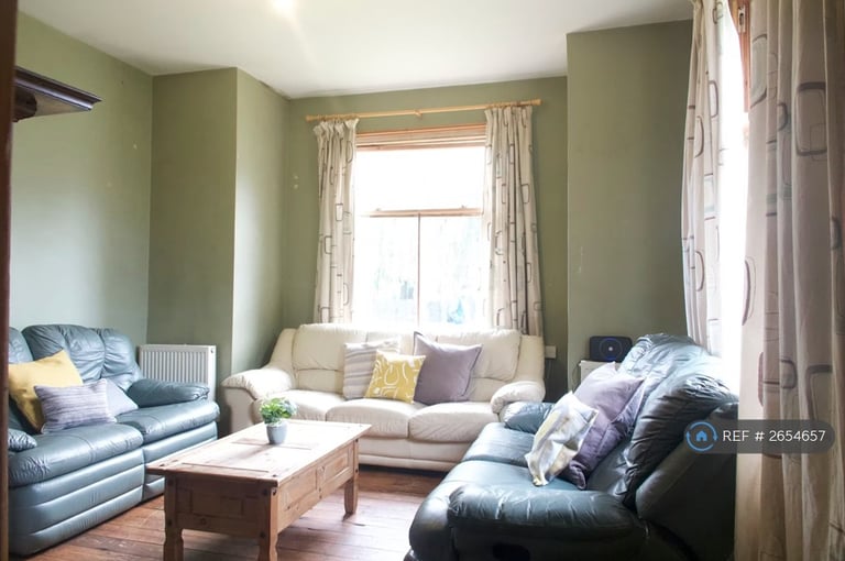 7 bedroom house in De Hague Road, Norwich, NR4 (7 bed) (#2654657)