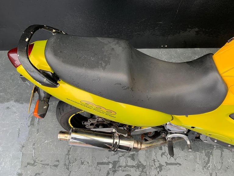 SUZUKI GSX 600F RUNNING PROJECT BIKE HPI CLEAR