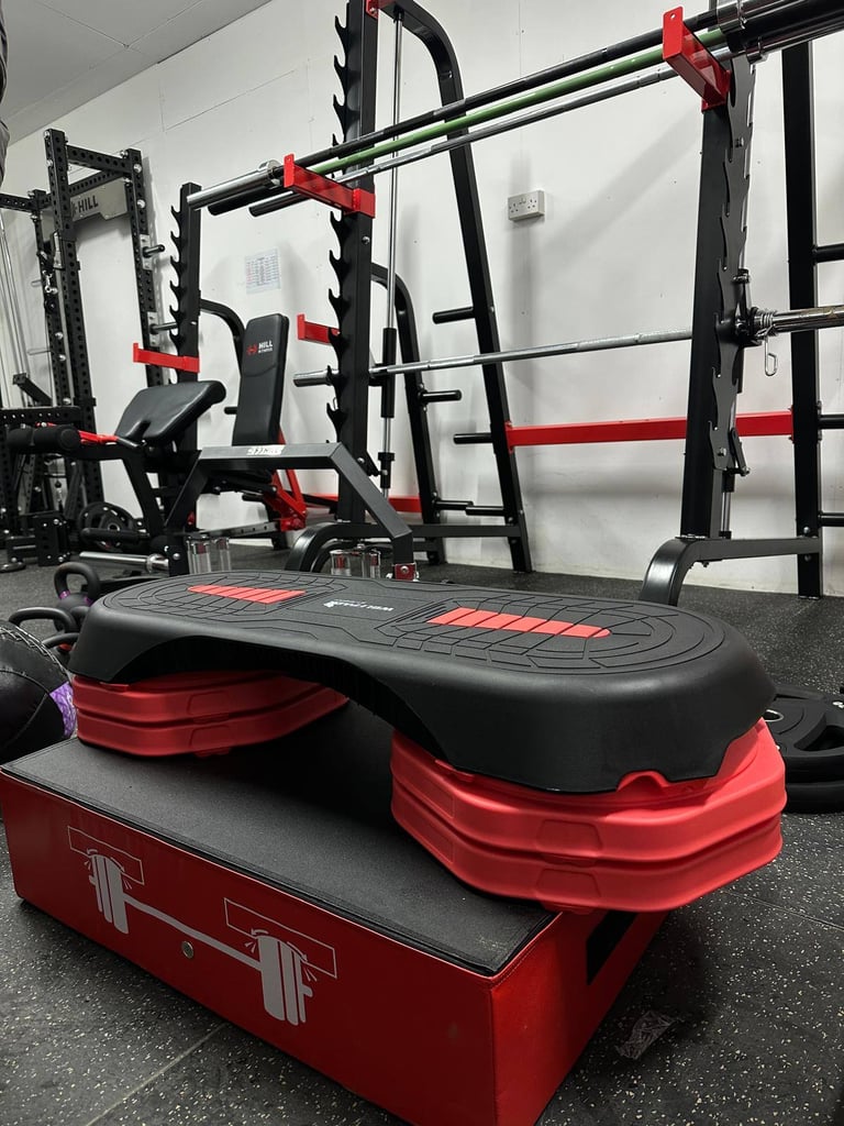 CLEARANCE:  Aerobic Steps (Fitness Gym Pump Step)