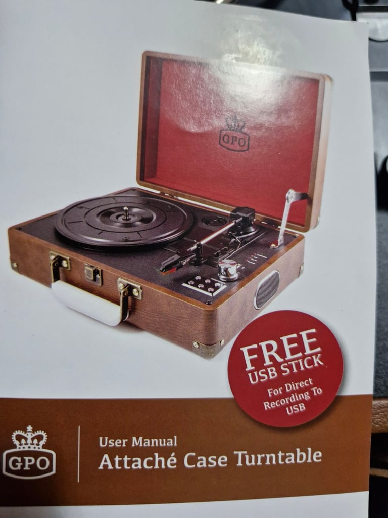 Gpo record player in case
