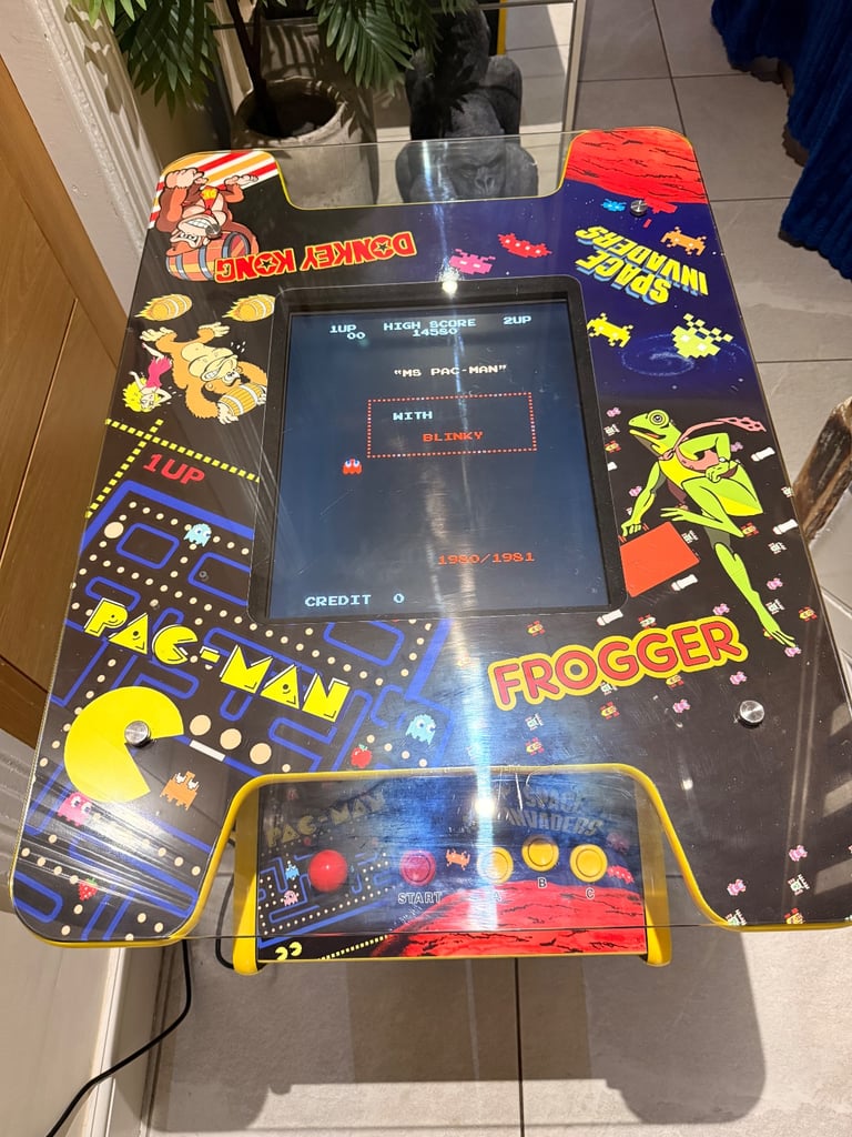 Multi game arcade gaming table 