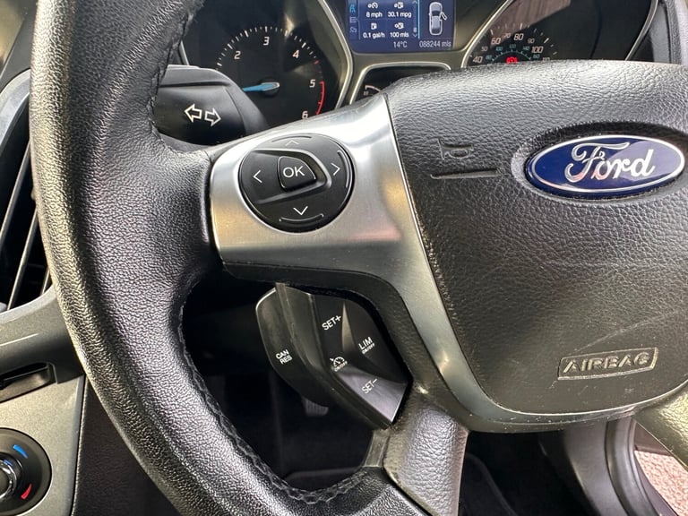 2012 Ford Focus 1.6 TDCi 115 Titanium 5dr HATCHBACK Diesel Manual