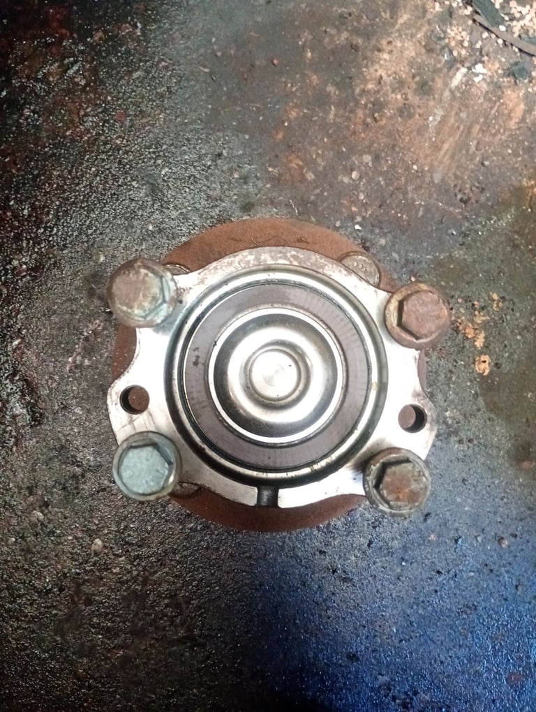 Ford fiesta 2019 rear wheel bearing perfect working condition 