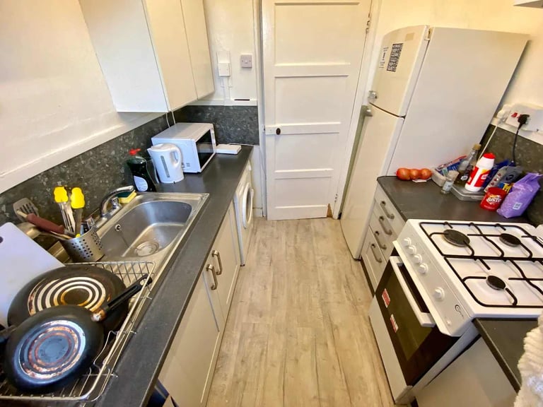 🏡 Double Room – Canary Wharf  PCM 🏡