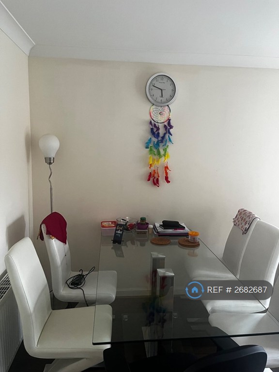 2 bedroom flat in Auchentoshan Terrace, Glasgow, G21 (2 bed) (#2682687)