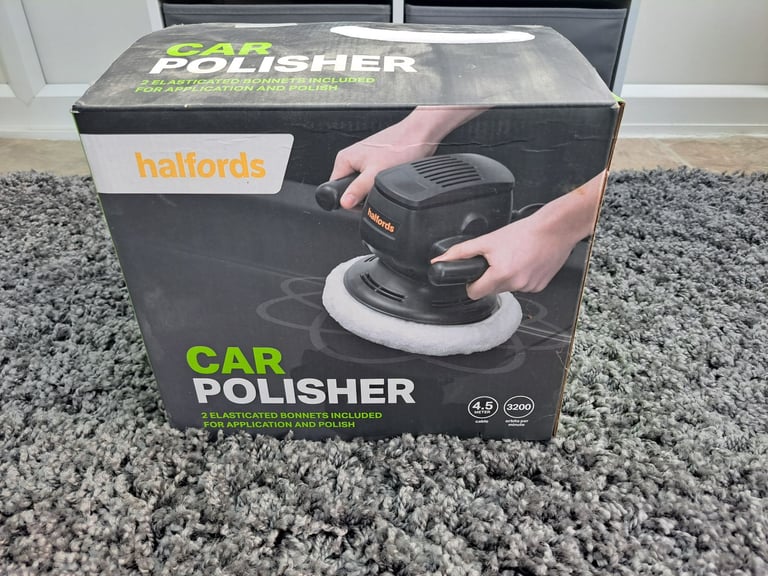 Halfords Electric Car Polisher - Used ONCE - Complete with Bonnets