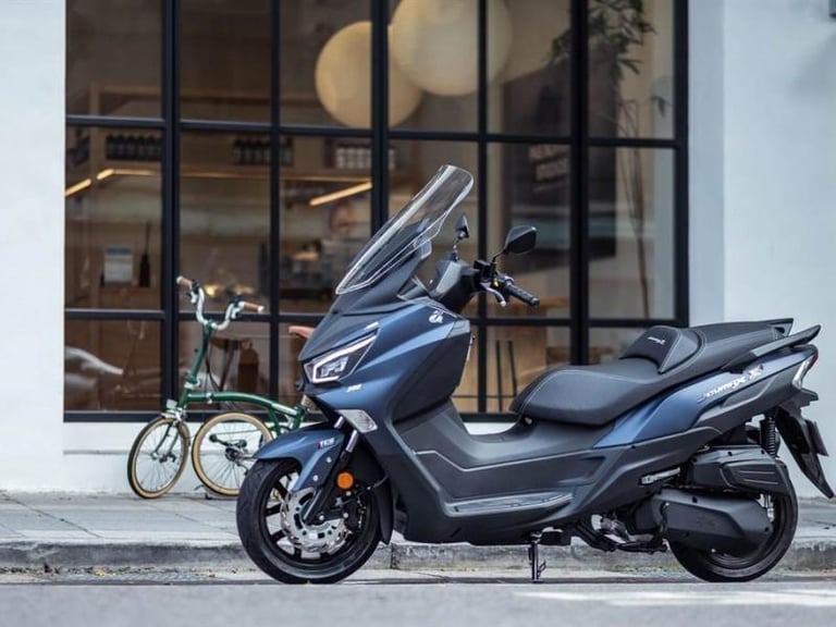 Sym Joymax Z+ 300cc Maxi Scooter | Best Scooter | 2023| Easy to ride |Afforda...