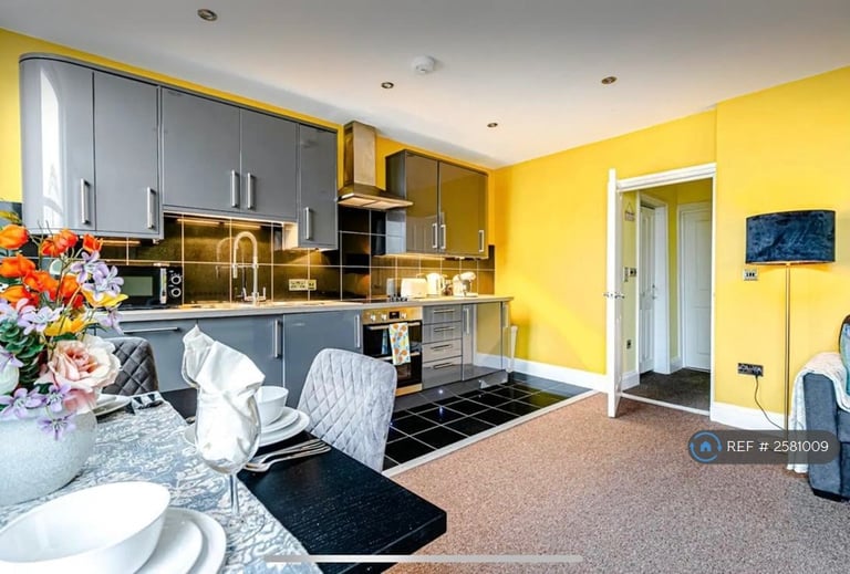 1 bedroom flat in Bartholomews, Brighton, BN1 (1 bed) (#2581009)