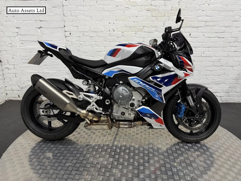 2024 BMW M 1000 R 1000 Naked Petrol Claw-shifted Euro 5 (209 ps) Naked Petrol Manual